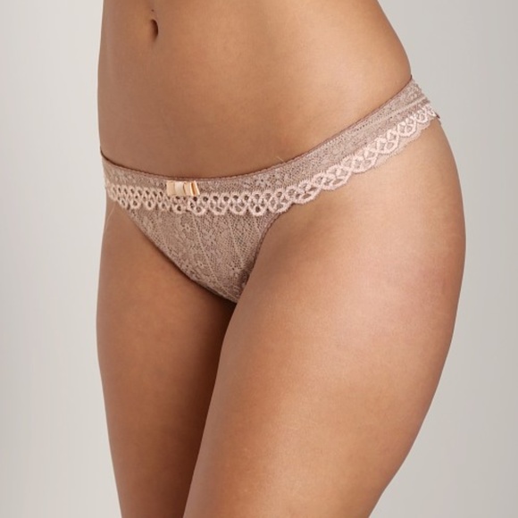 "French Kiss" by Huit Balconette Bra (32b) and Thong (S) - NWT - Picture 2 of 8